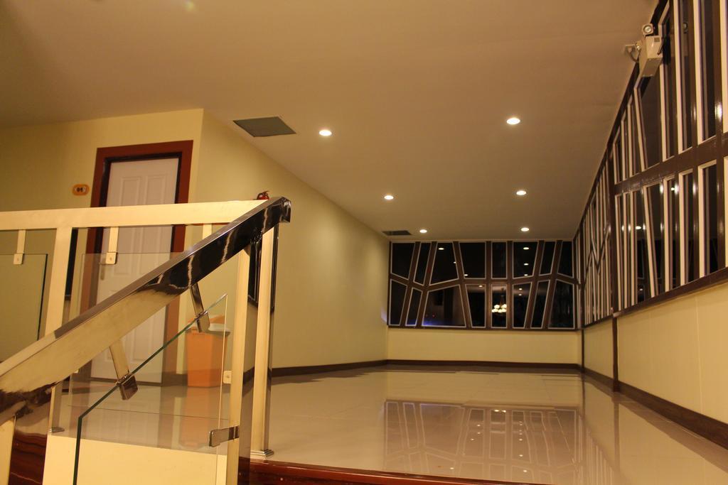 The Lephant Hotel Surat Thani Eksteriør bilde